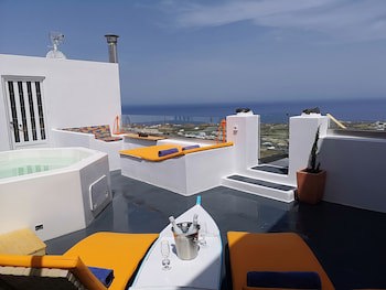 Amerisa Suites & Villa