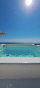 Amerisa Suites & Villa