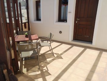 Amerisa Suites & Villa
