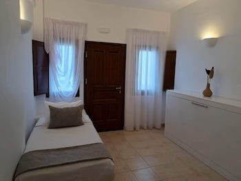 Amerisa Suites & Villa