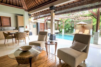 Disini Villa