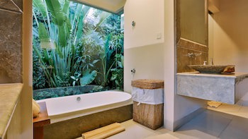 Disini Villa
