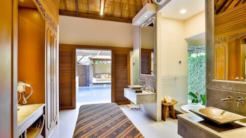 Disini Villa