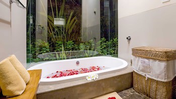 Disini Villa
