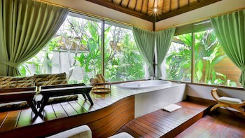 Disini Villa