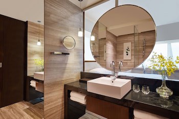 Courtyard By Marriott Hong Kong