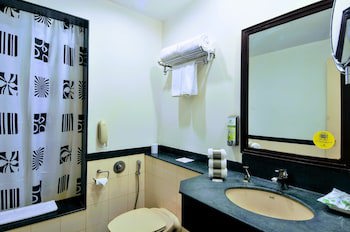 Lemon Tree Hotel, East Delhi Mall, Kaushambi