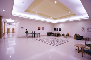 Lemon Tree Hotel, East Delhi Mall, Kaushambi