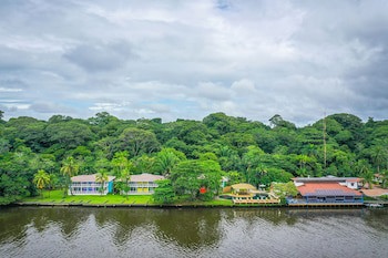 Tortuga Lodge