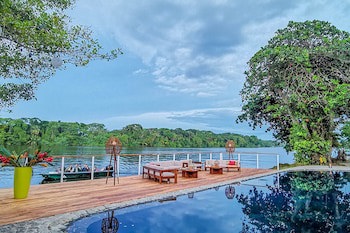Tortuga Lodge