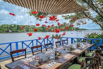 Tortuga Lodge