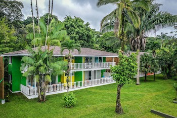 Tortuga Lodge