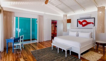 Tortuga Lodge