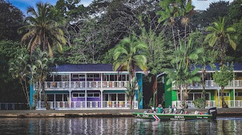 Tortuga Lodge