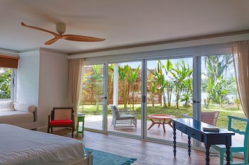Tortuga Lodge