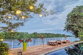 Tortuga Lodge
