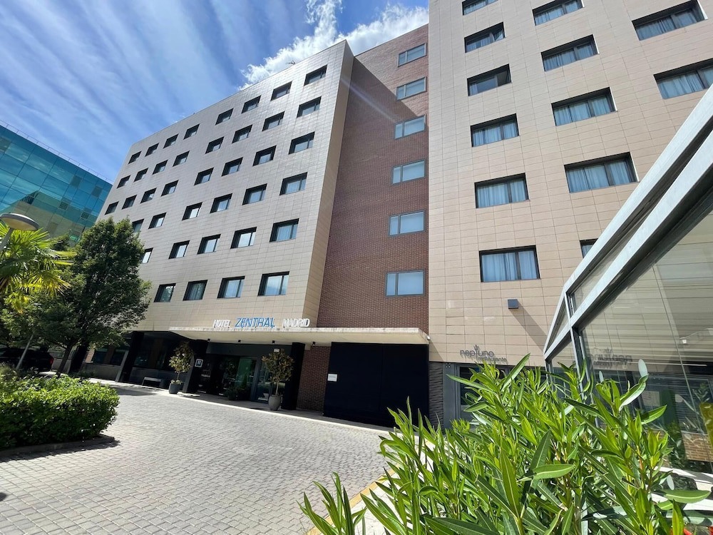 Hotel Zentral Castellana Norte
