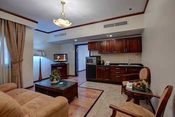 Sharjah Royal Tulip Hotel Apartment