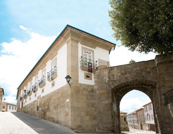 Montebelo Palacio Dos Melos Viseu Historic Hotel