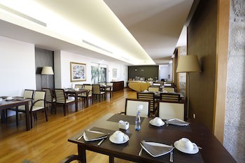Montebelo Palacio Dos Melos Viseu Historic Hotel