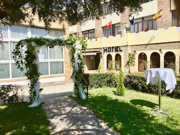 El Aguila Hotel