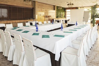 El Aguila Hotel