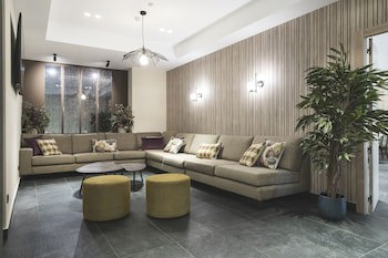 El Aguila Hotel