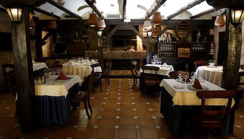 El Aguila Hotel