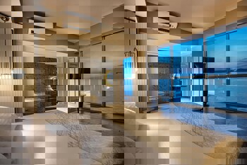 Charisma De Luxe Hotel