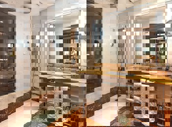 Charisma De Luxe Hotel