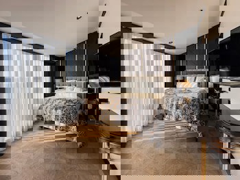 Charisma De Luxe Hotel