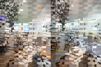 Charisma De Luxe Hotel