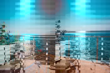 Charisma De Luxe Hotel