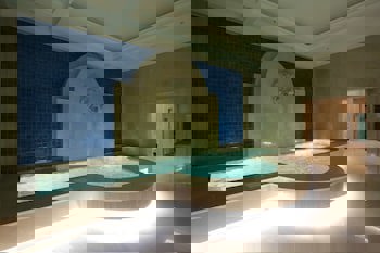 Charisma De Luxe Hotel