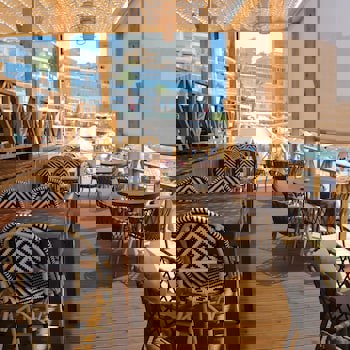 Charisma De Luxe Hotel