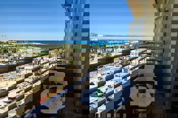 Les Palmiers Beach Hotel