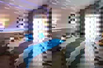 Les Palmiers Beach Hotel