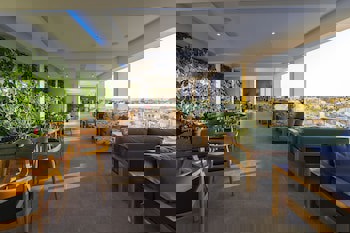 Anemi Hotel & Suites