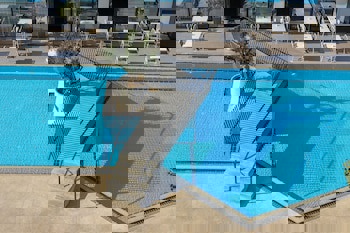 Anemi Hotel & Suites