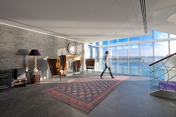 Cliff House Hotel