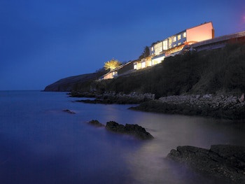 Cliff House Hotel