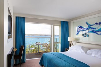Cliff House Hotel