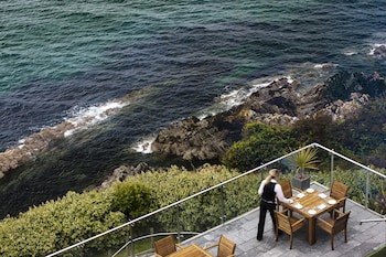 Cliff House Hotel