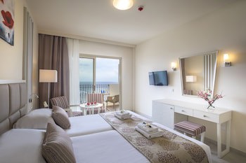 Aquamare Beach Hotel & Spa galeri fotoğrafı