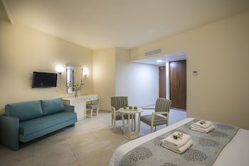 Aquamare Beach Hotel & Spa galeri fotoğrafı