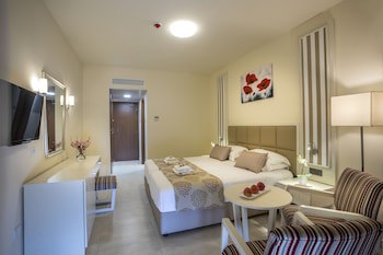 Aquamare Beach Hotel & Spa galeri fotoğrafı
