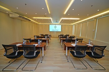 Emirates Stars Hotel Apartments Dubai