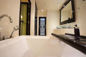 Dara Samui Beach Resort - Adults Only
