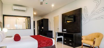 Tanoa Waterfront Hotel