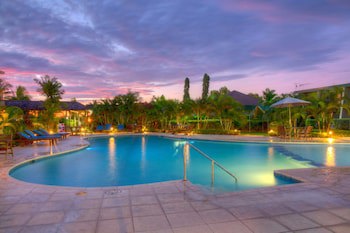 Tanoa Waterfront Hotel